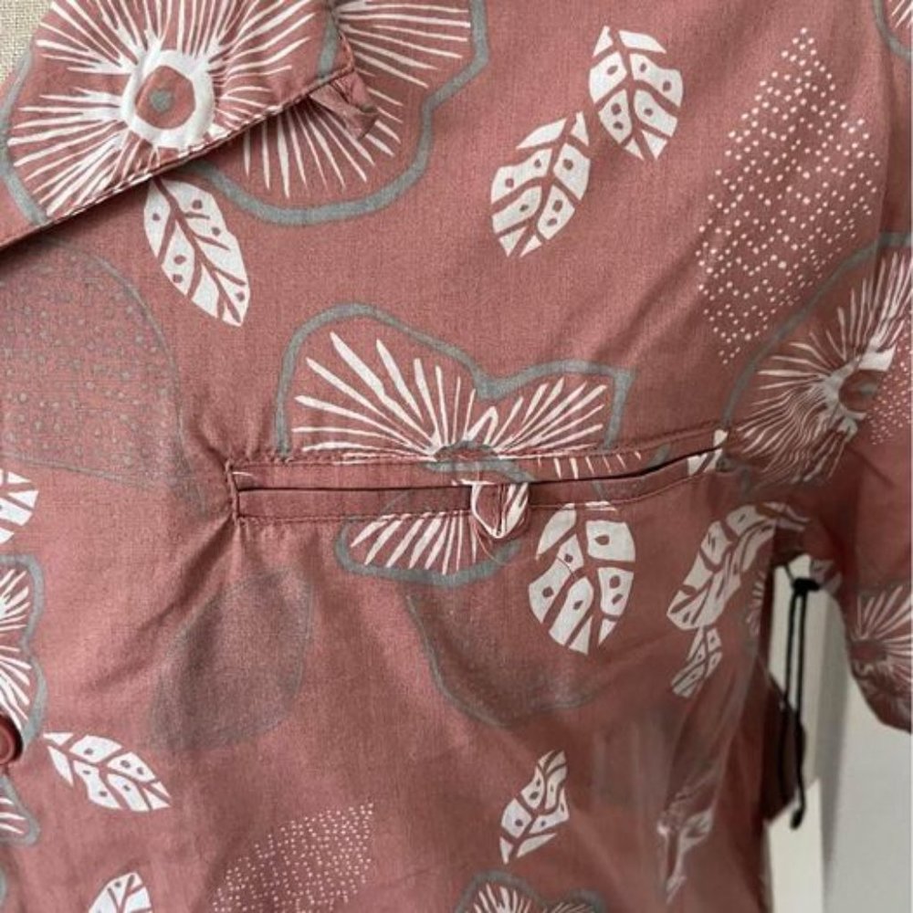 Beautiful 100% Cotton short sleeves Shirt.